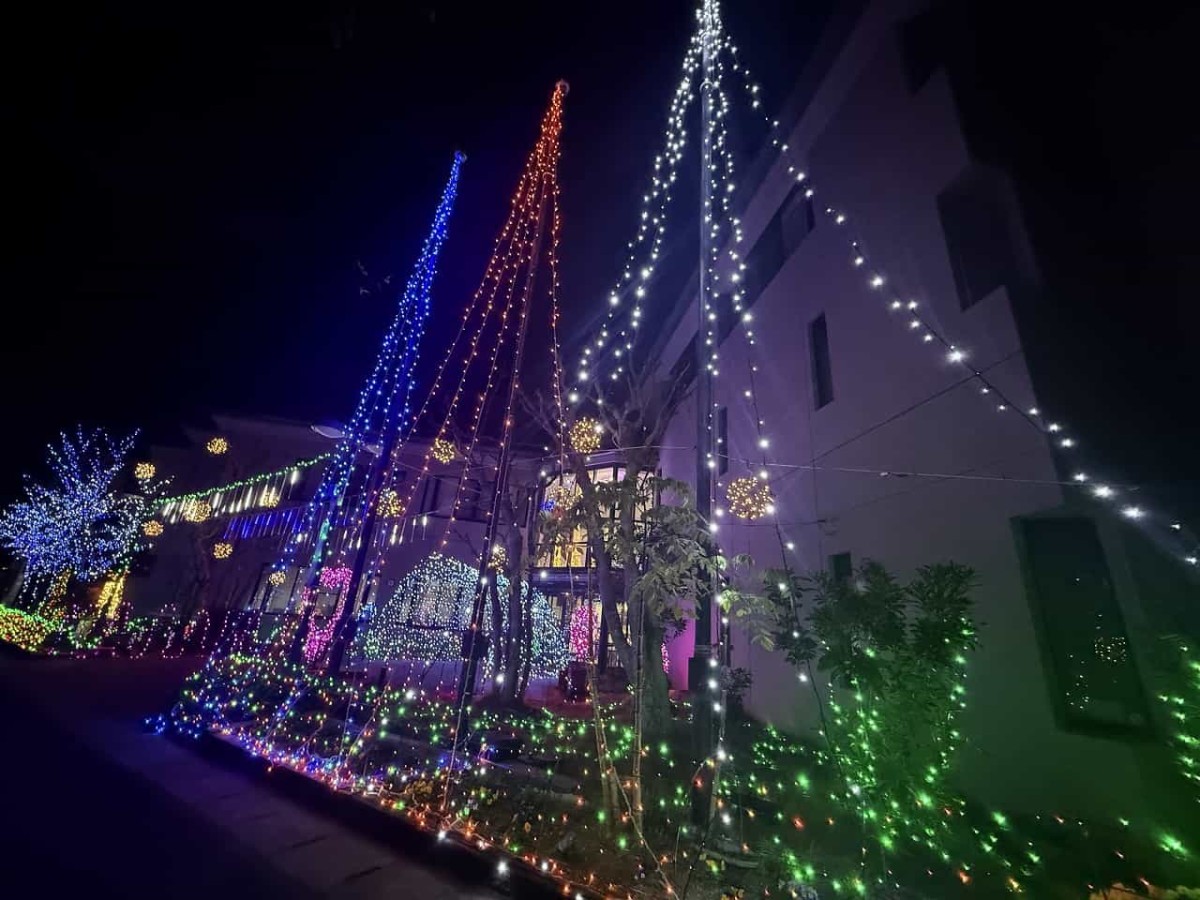 島根県松江市にある川津公民館（松江国際交流会館）のイルミネーション