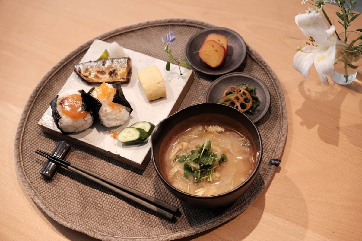 島根県江津市有福温泉にある『ロイノハコ』で提供している「ロイの朝ごはん」