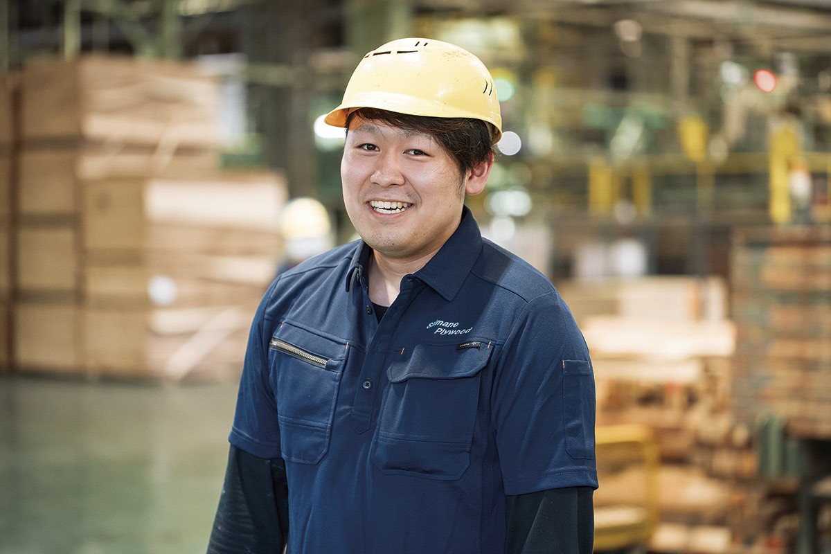 浜田市「島根合板株式会社」のスタッフ