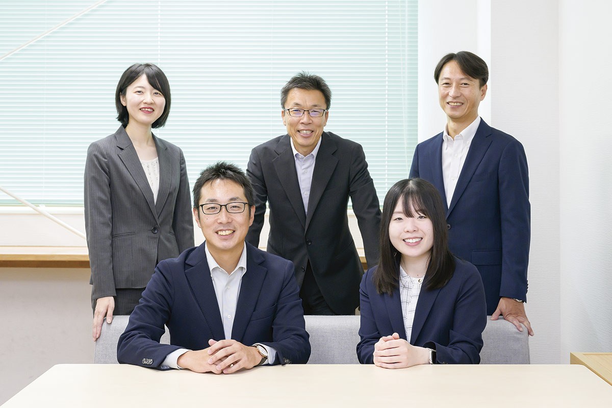 米子市「山陰酸素工業株式会社」のスタッフたち