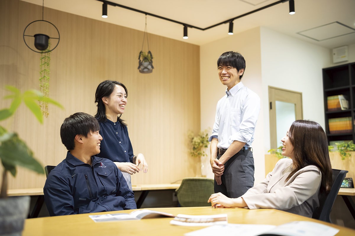 米子市「株式会社アート建工」のスタッフたち