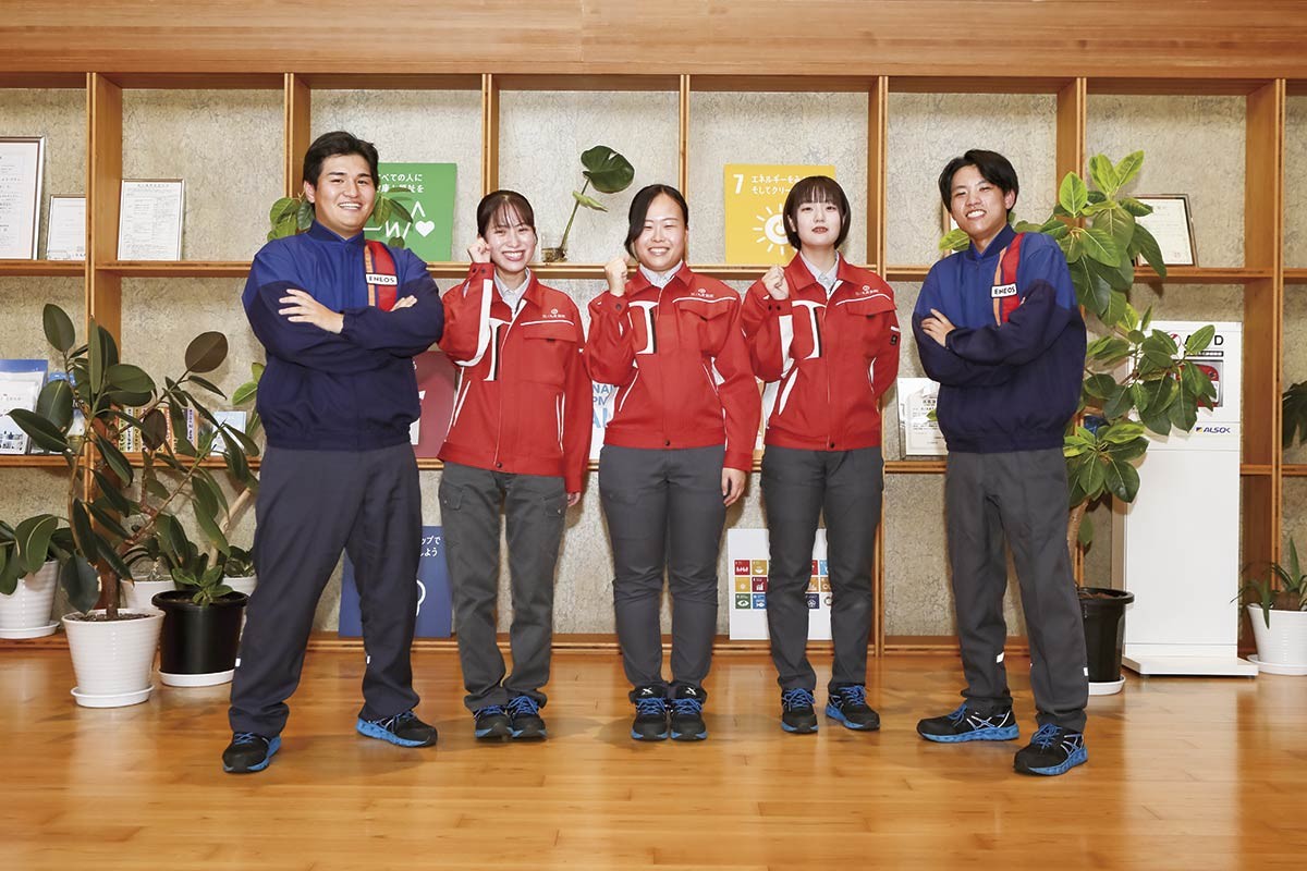 鳥取市「日ノ丸産業株式会社」のスタッフたち