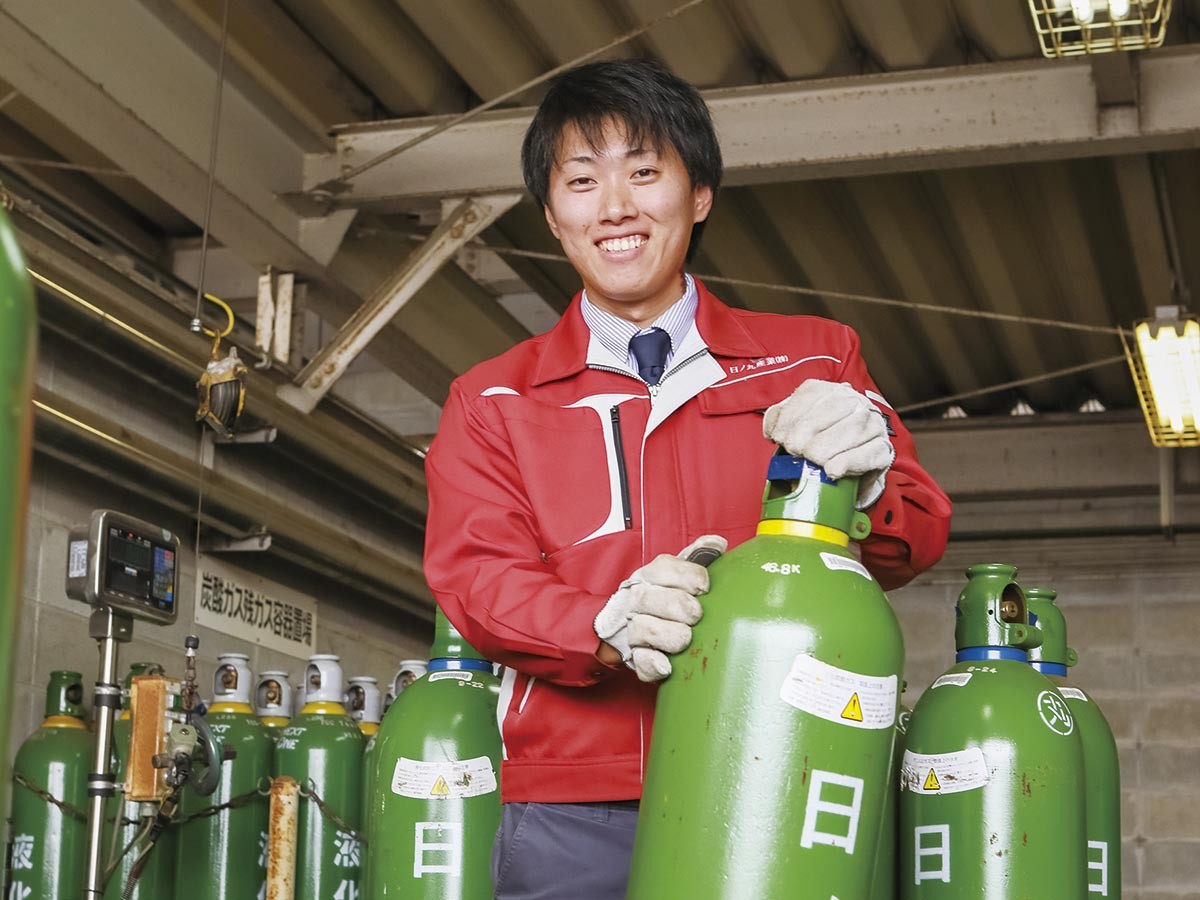 鳥取市「日ノ丸産業株式会社」のスタッフ