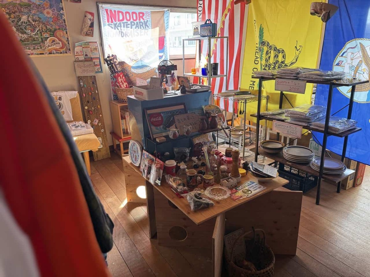 鳥取県境港市にあるハンバーガーショップ『sunny』の２階