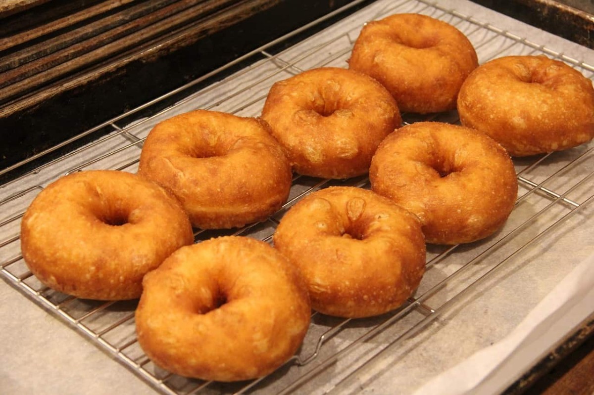 島根県出雲市にある人気ベーカリー『ルコションドール出西』で販売しているドーナツ