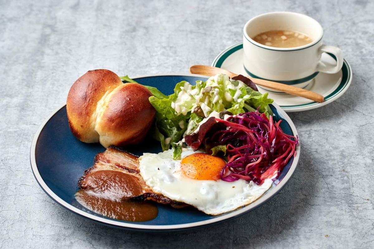 島根県出雲市にある『Caffe&PizzaLOCALE』で販売している「本日のロカーレランチプレート」