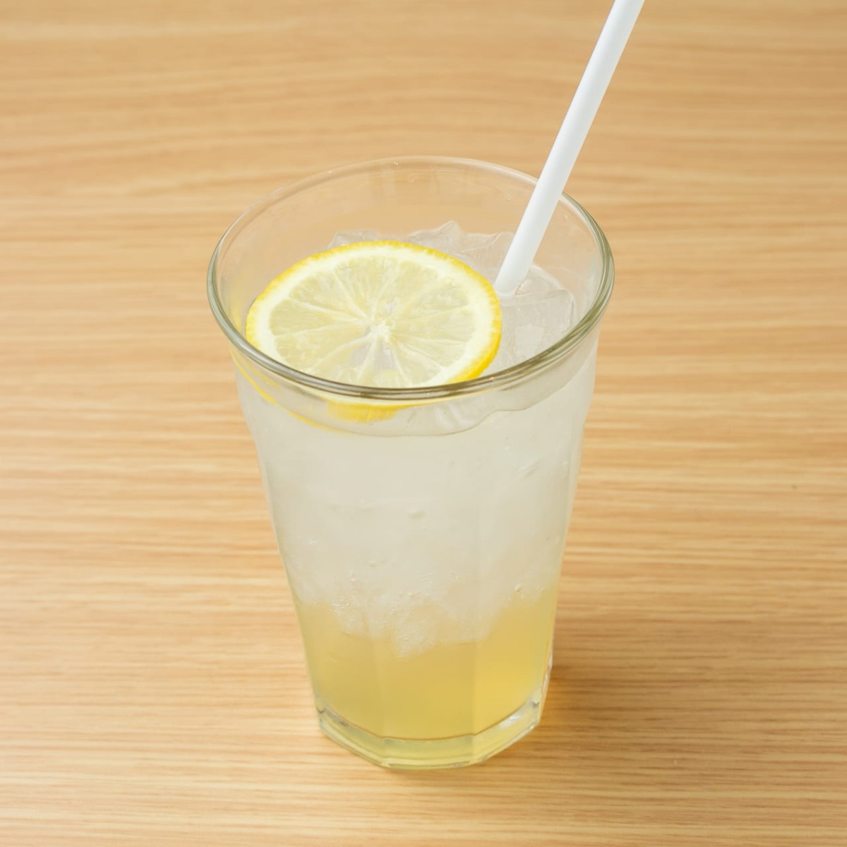 島根県出雲市にある『Caffe&PizzaLOCALE』のレモネード