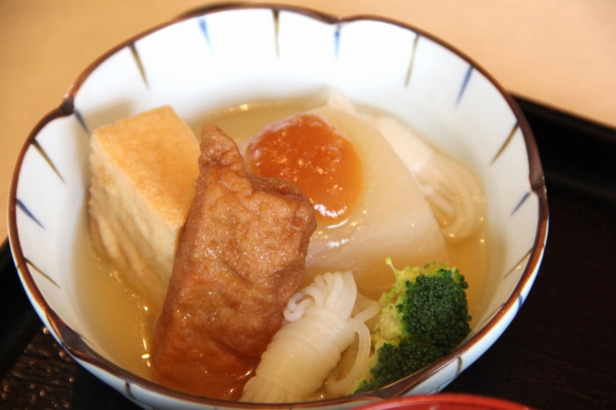 鳥取県米子市にある『お食事処甚』で販売している日替わり定食の副菜のおでん
