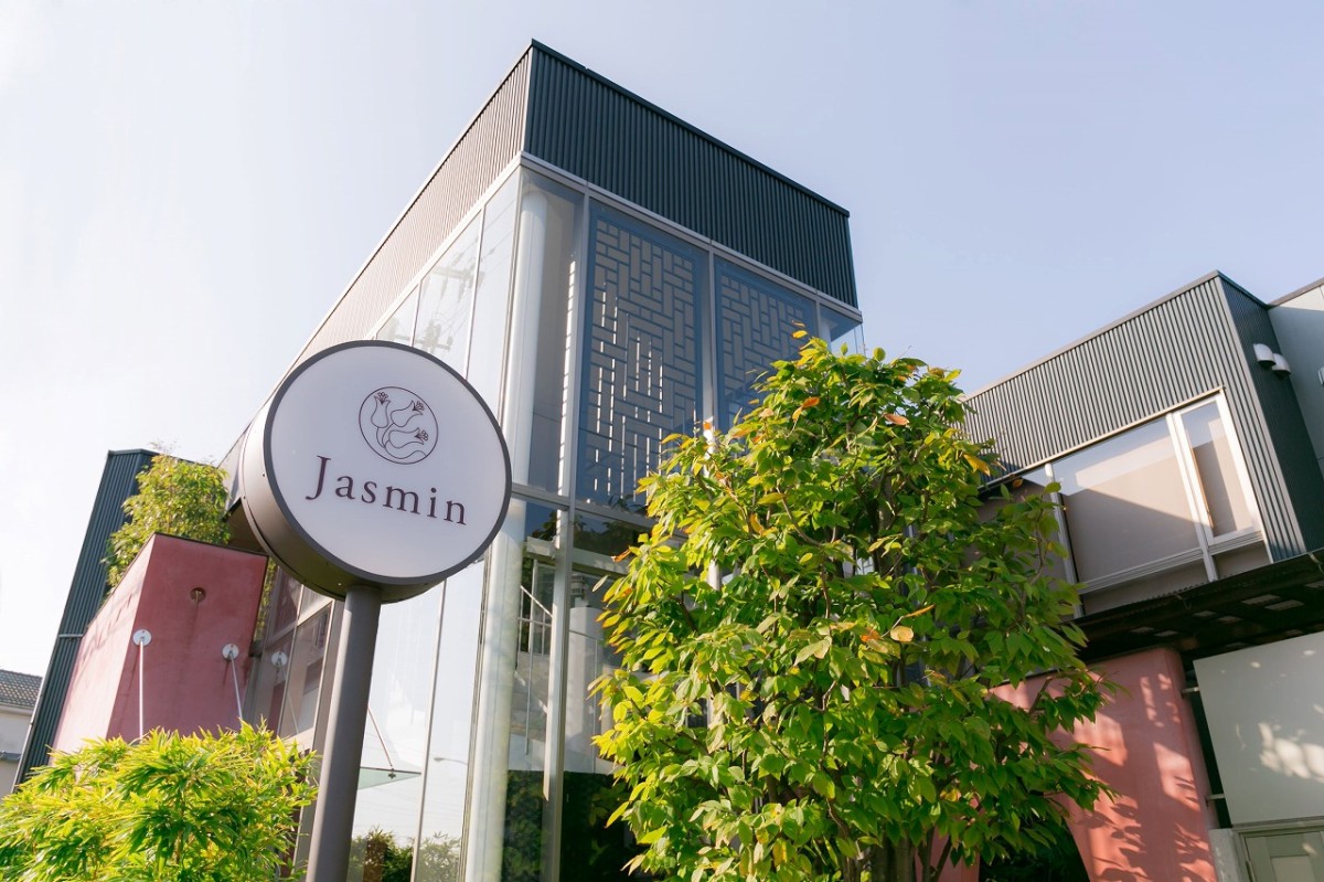 島根県松江市にある中華料理店『Jasmine』の外観
