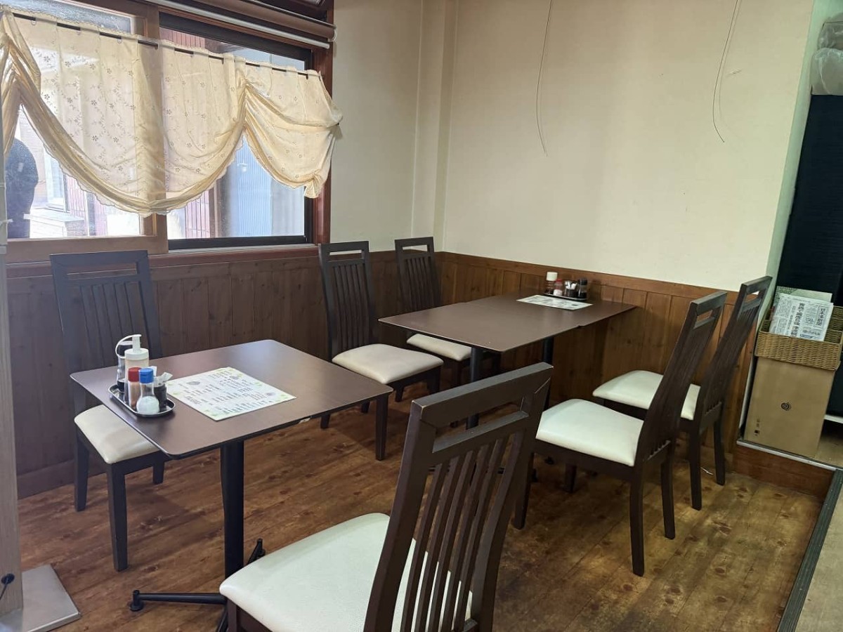 鳥取県米子市にある『花風船』の店内