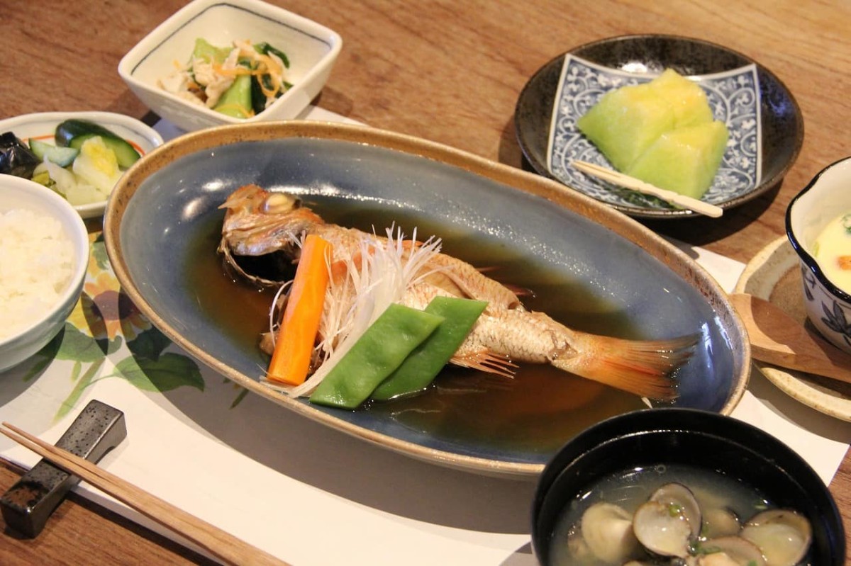 島根県松江市にある『長助 まつえ』で販売している「のどぐろ定食」