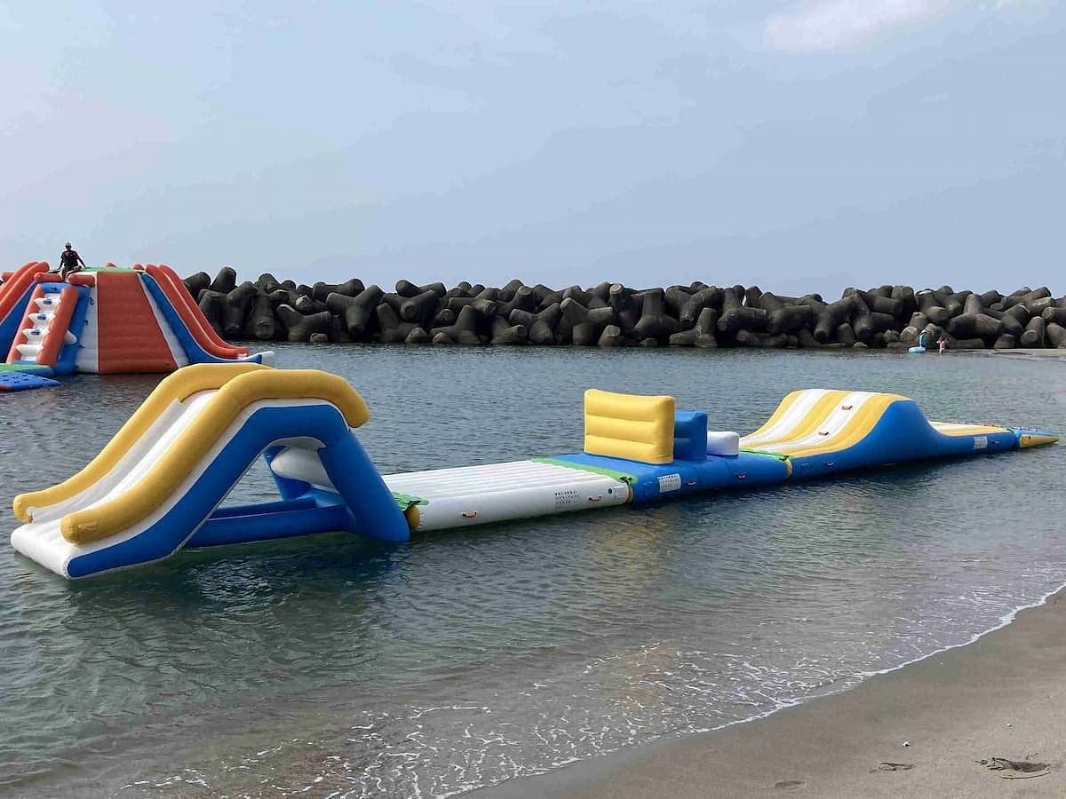 鳥取県米子市で開催している『皆生温泉マリンアスレチック海皆-KAI･KAI-』の「ちびっこアスレチック」の遊具