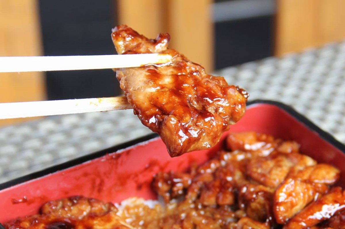 鳥取県米子市にある『とり料理さんぽう』で販売している「とり弁当」