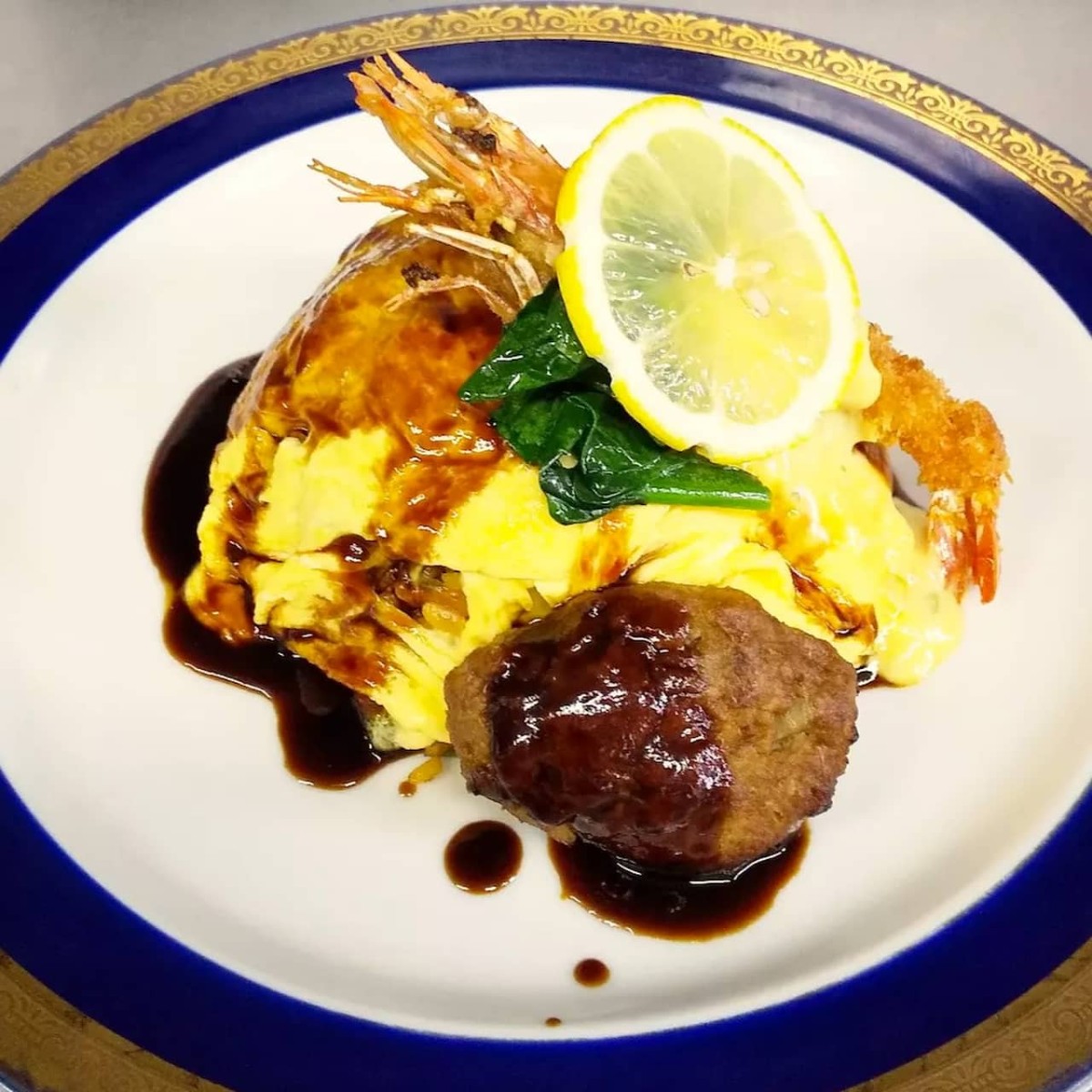 島根県出雲市にある『洋食屋リーヴェ』で販売しているオムライス