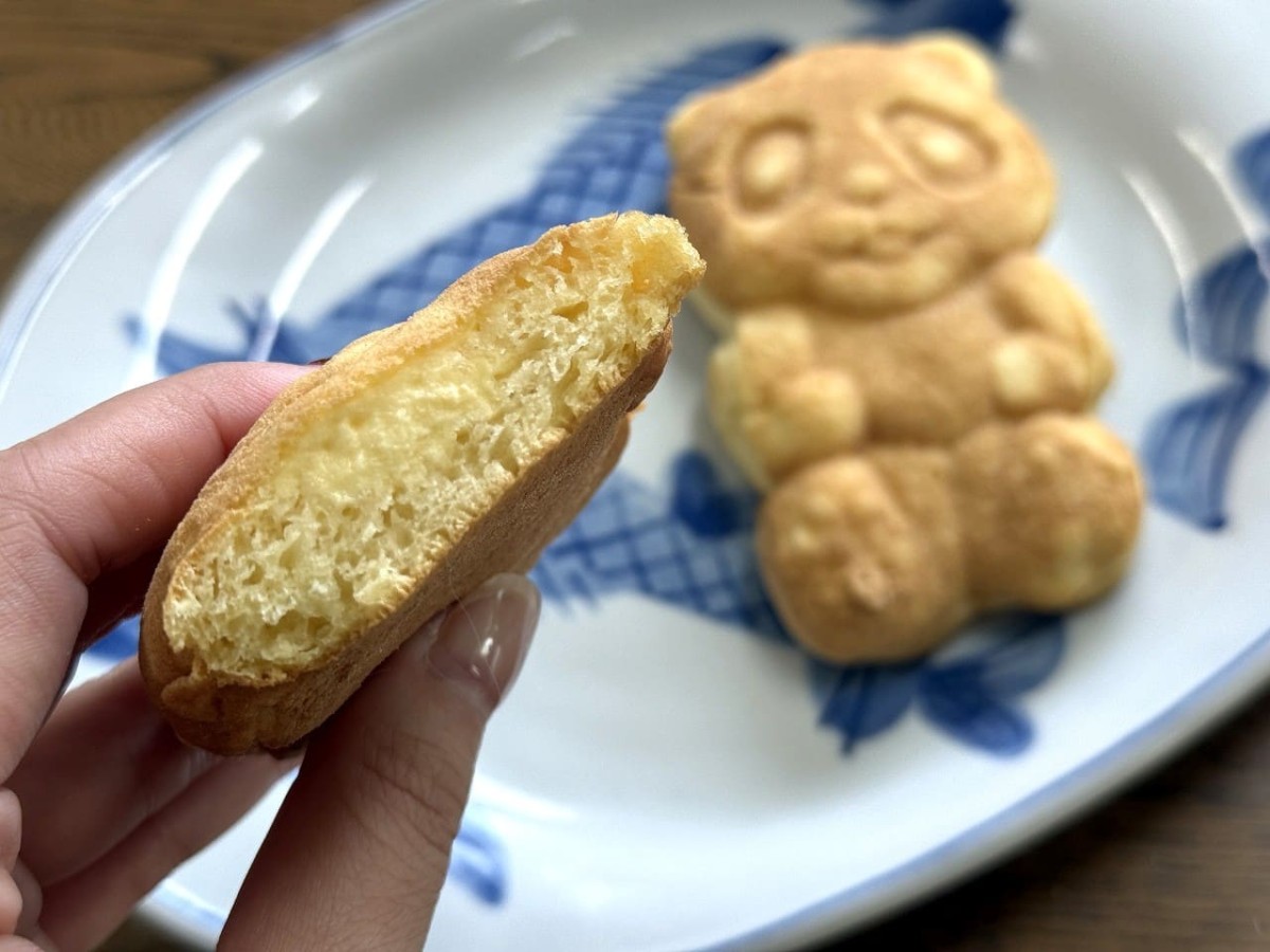 鳥取県米子市にある『いしくら餅店』で販売している「パンダ焼」_カスタード