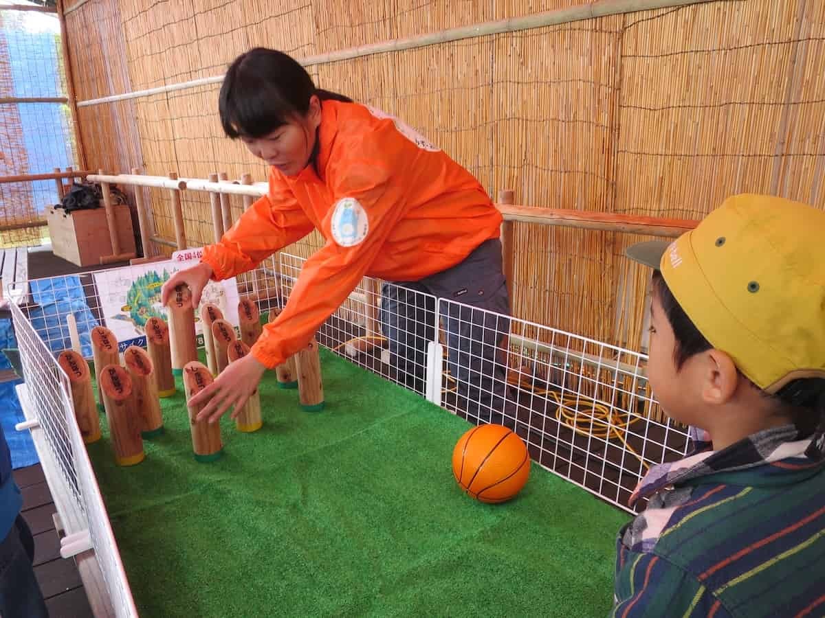 しまね花の郷で開催された「森づくりプチ体験イベント」の様子