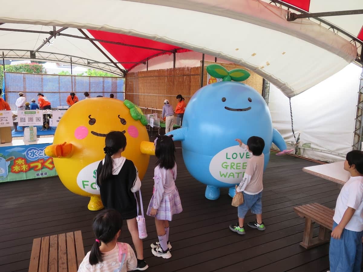 しまね花の郷で開催された「森づくりプチ体験イベント」の様子