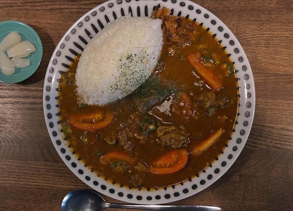 鳥取市にある人気のスパイスカレー店『カレーとアジアンフード コサジイチ シャミネ鳥取店』の商品