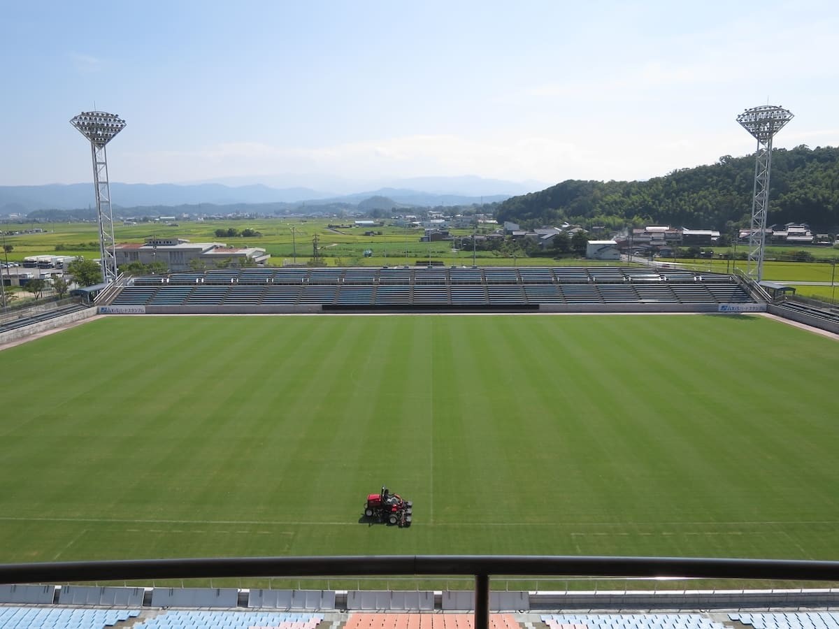 ガイナーレ鳥取のホームスタジアム『Axisバードスタジアム』の風景