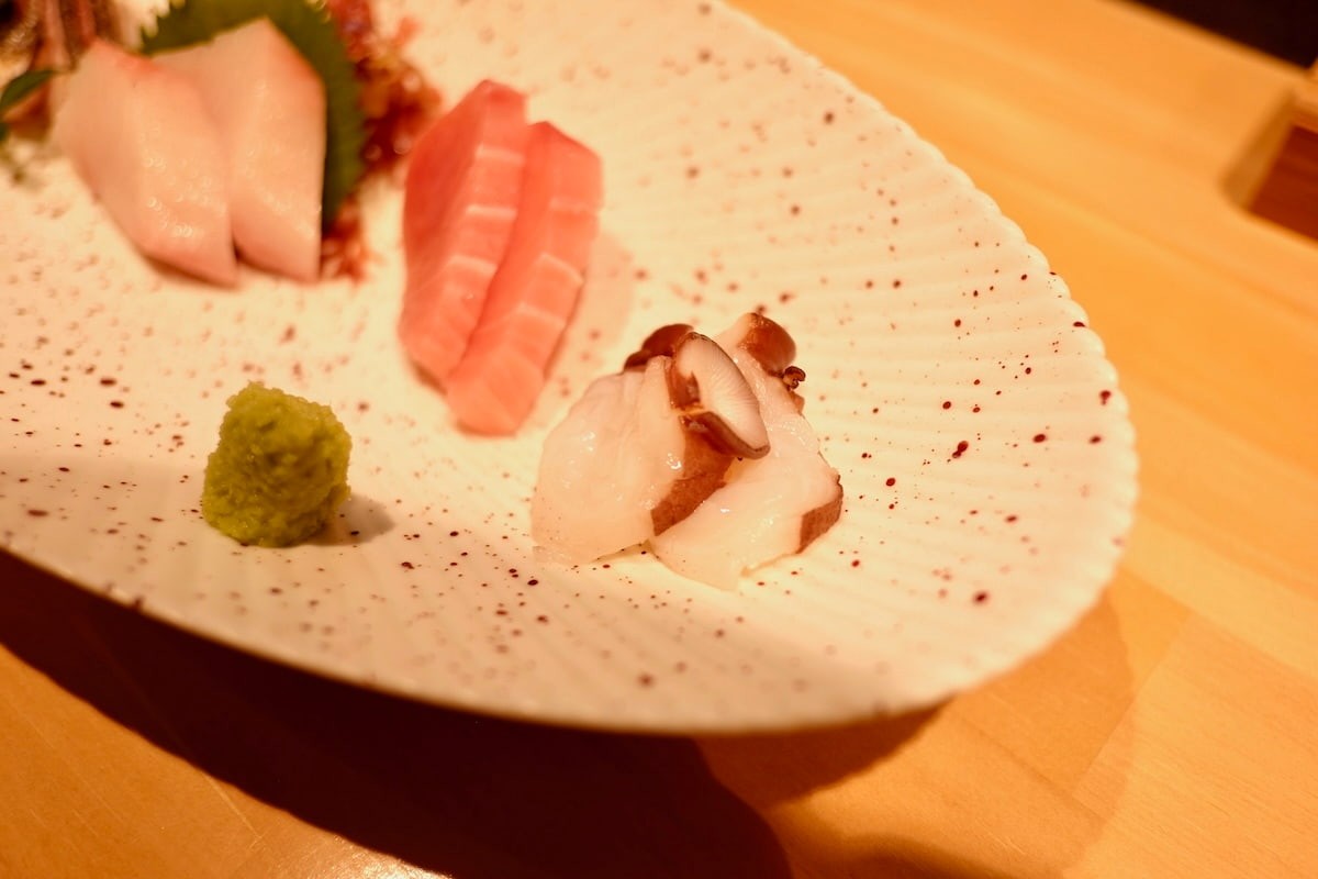 鳥取県境港市にある創作和食居酒屋『りょうり屋 出ざわ』の「お造り盛り合わせ」