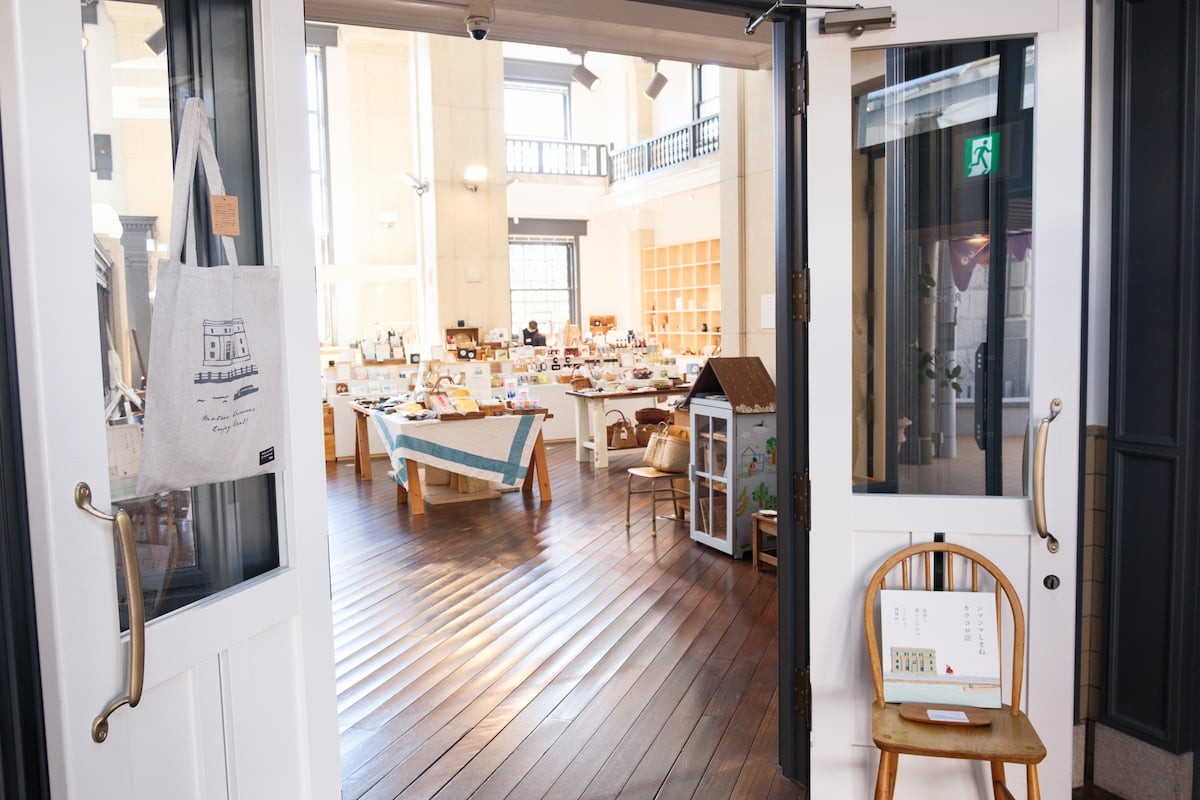 島根県松江市のセレクトショップ『シマシマしまね』の店内