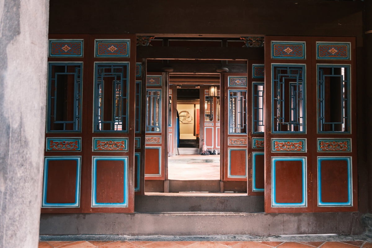 台湾の庭園『林本源園邸』の三重扉