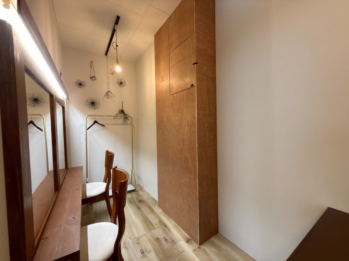 米子市東倉吉町にあるセルフ写真館『ユニゾンボックス』の店内