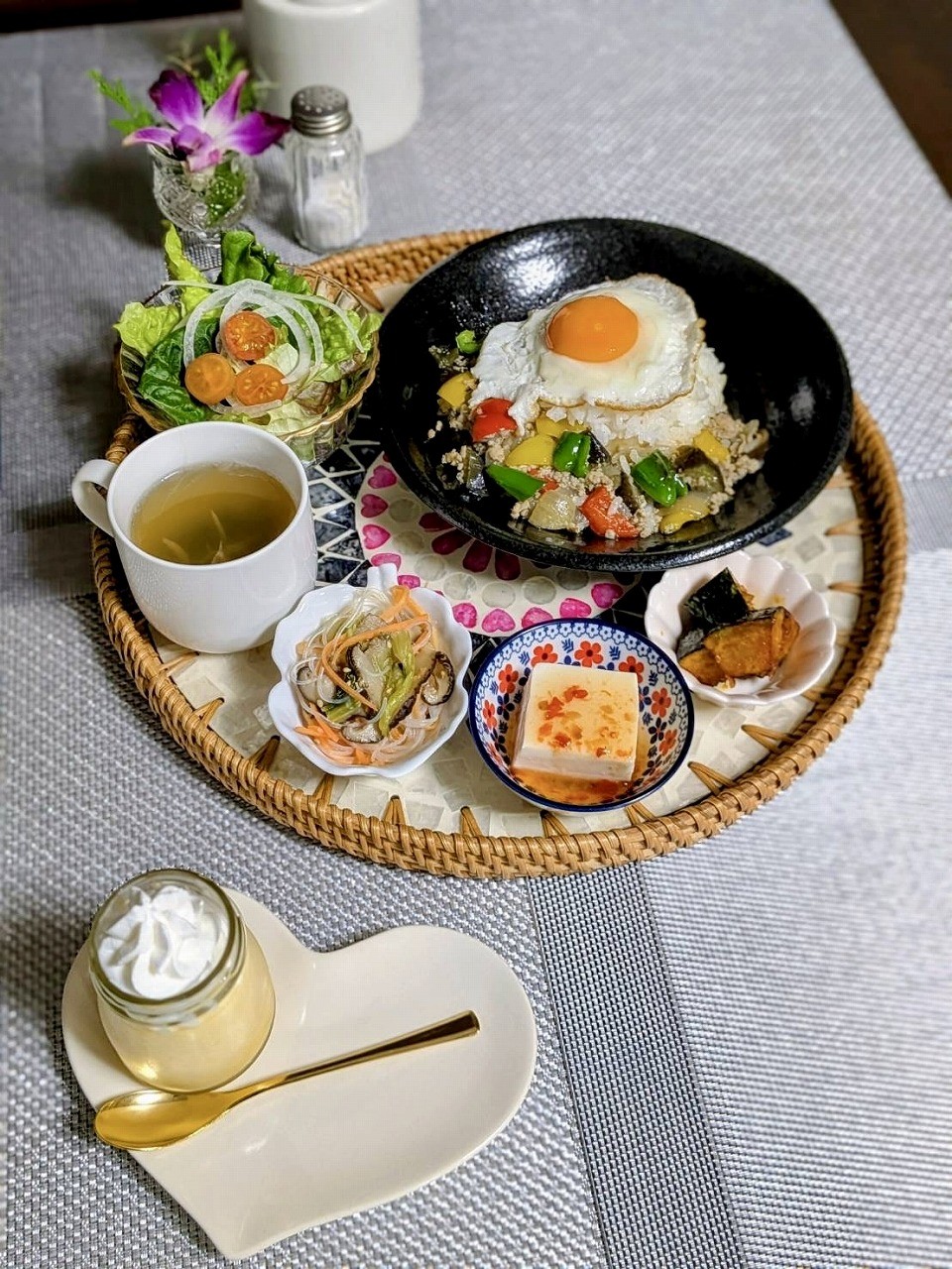 鳥取県境港市栄町のダイニングバー『キッチンパレット』の「ヴァッソイオランチ」