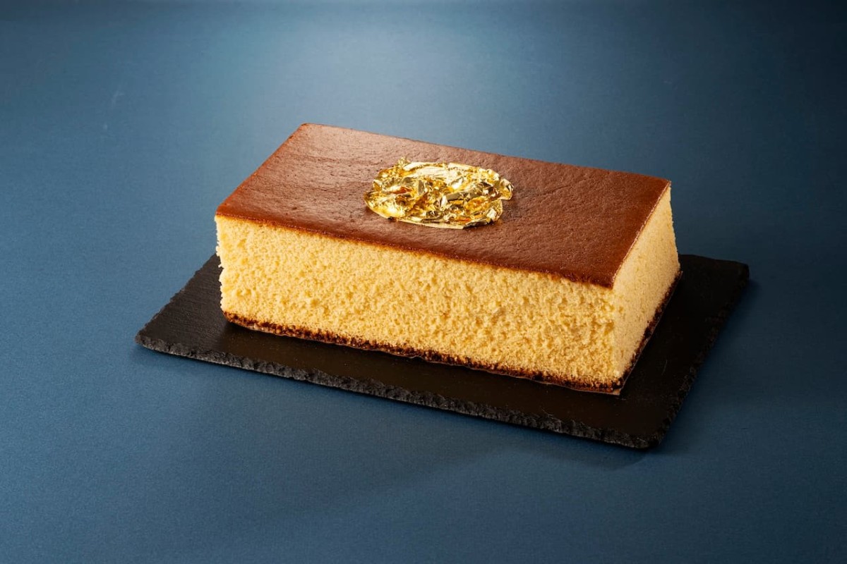 島根県浜田市の『有限会社齋藤アルケン工業』の「昭和百華」カステラ。