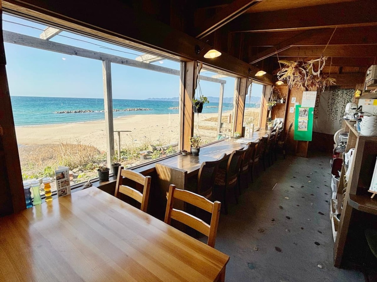 島根県出雲市の『Artemisia From ゆうずキッチン』の店内