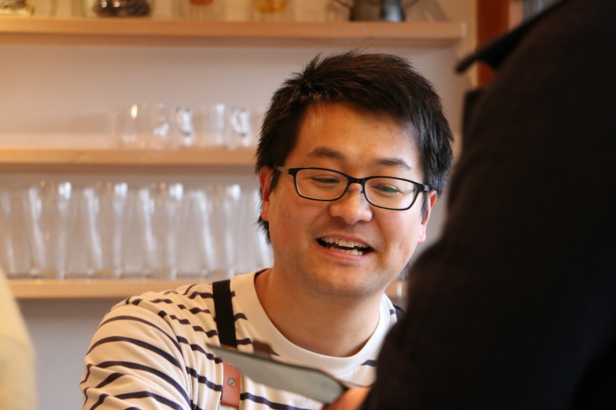 島根県大田市仁摩町にあるカフェ「ラピィーニャ」のオーナー松浦さん