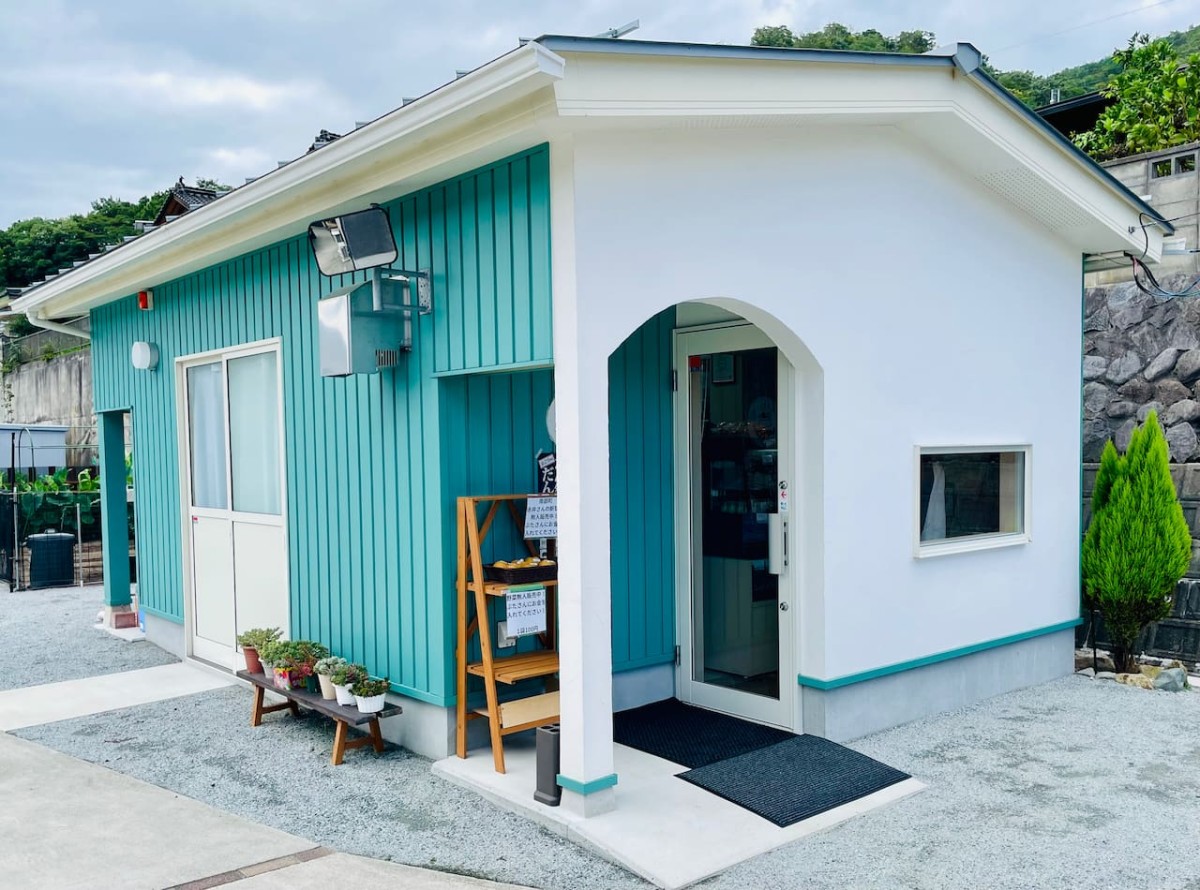 鳥取県南部町にあるケーキ屋ふるーるの外観
