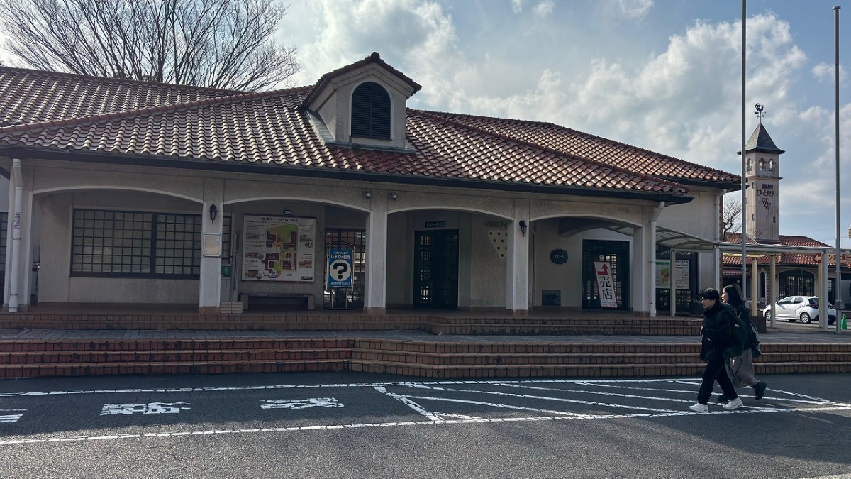 島根県出雲市大社町にある『島根ワイナリー』の醸造館