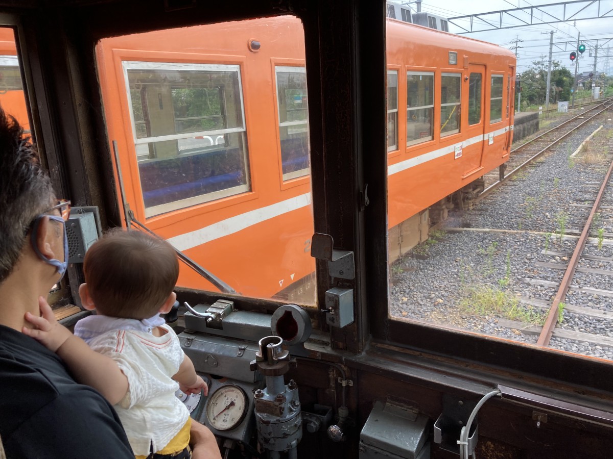島根県出雲市大社町にある『出雲大社前駅』の展示車両の中の様子
