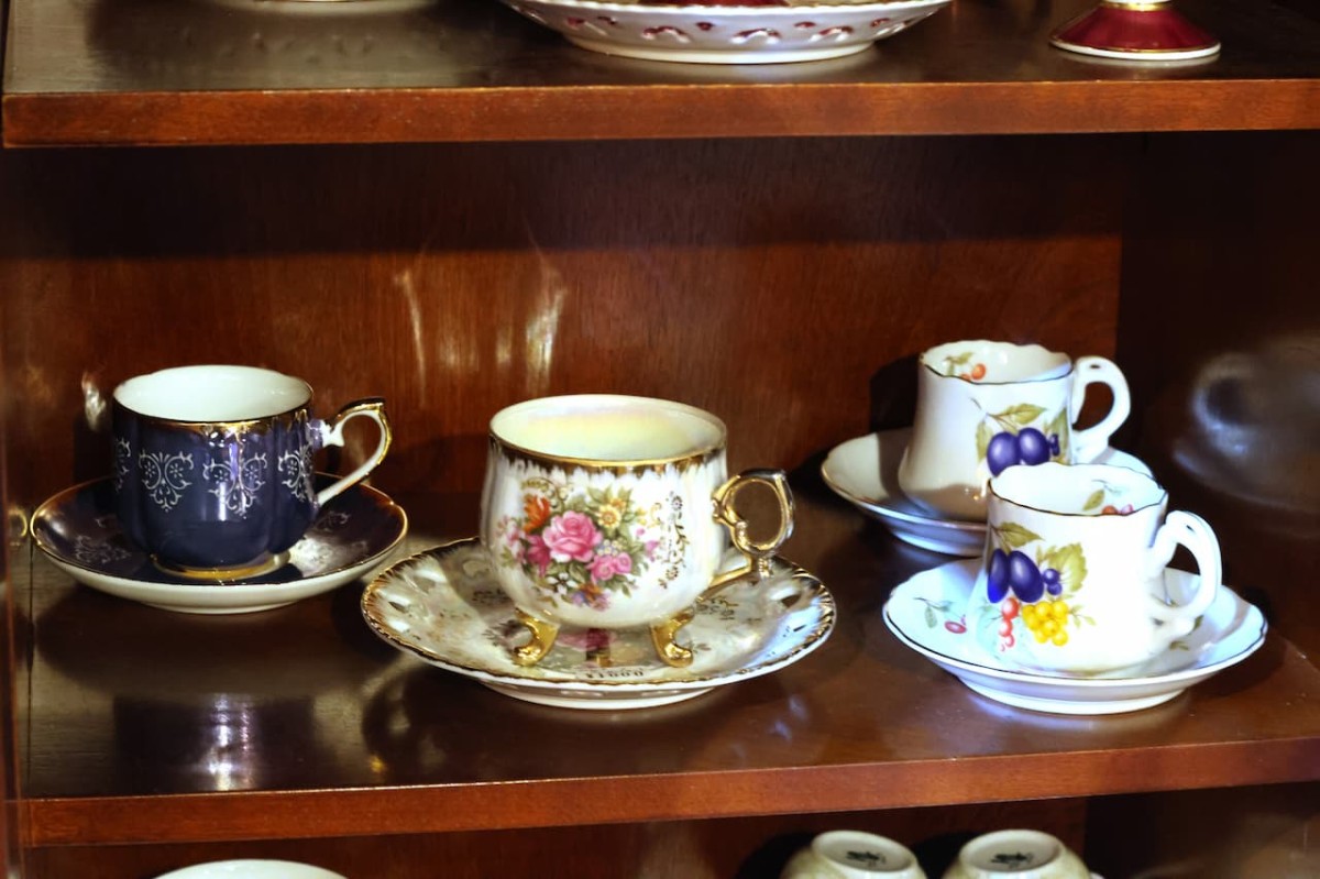 島根県安来市『アンティーク雑貨M＆C』のティーカップ